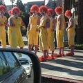 Los Ronalds esperando a atacar Burger king