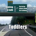 Toddlers streaking