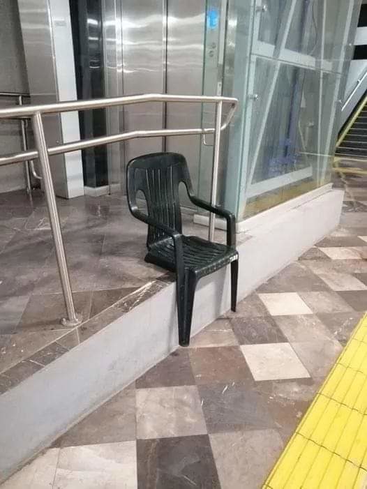 chair sitting - meme