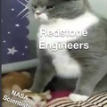 Yo hago soy ingeniero de redstone B)
