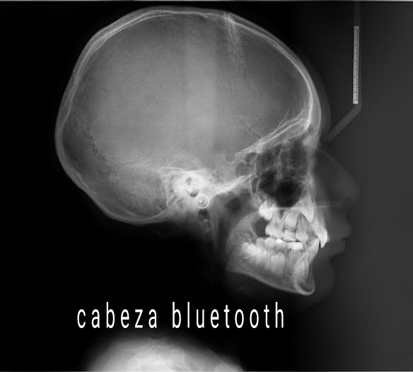 Cabeza bluetooth - meme