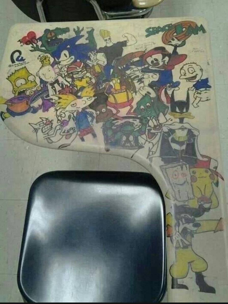 WATAFAC, PERO SI ES LA SILA DE *INSERTE MANCHILD DE MIERDADROID CFFFFFF - meme