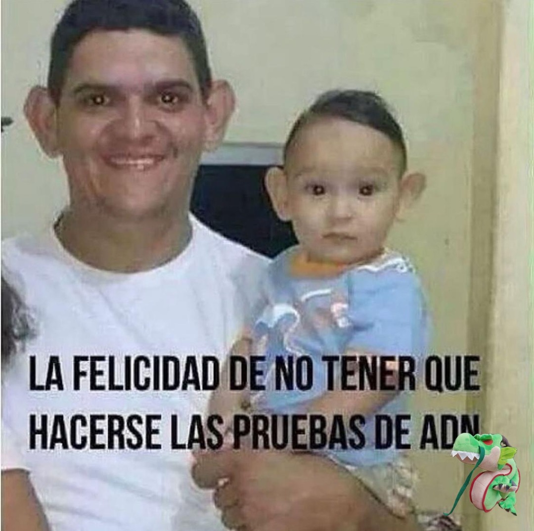 Solo falta que el otro sea orejón - meme