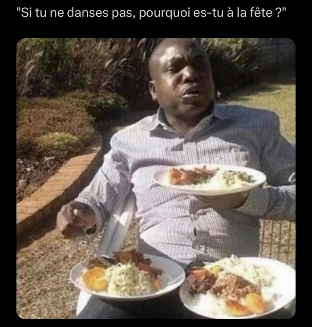 T’es là pour faire tapisserie ou tu danses ? - meme