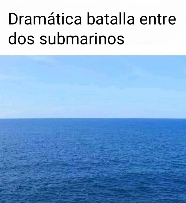 Batalla caótica entre dos submarinos - meme