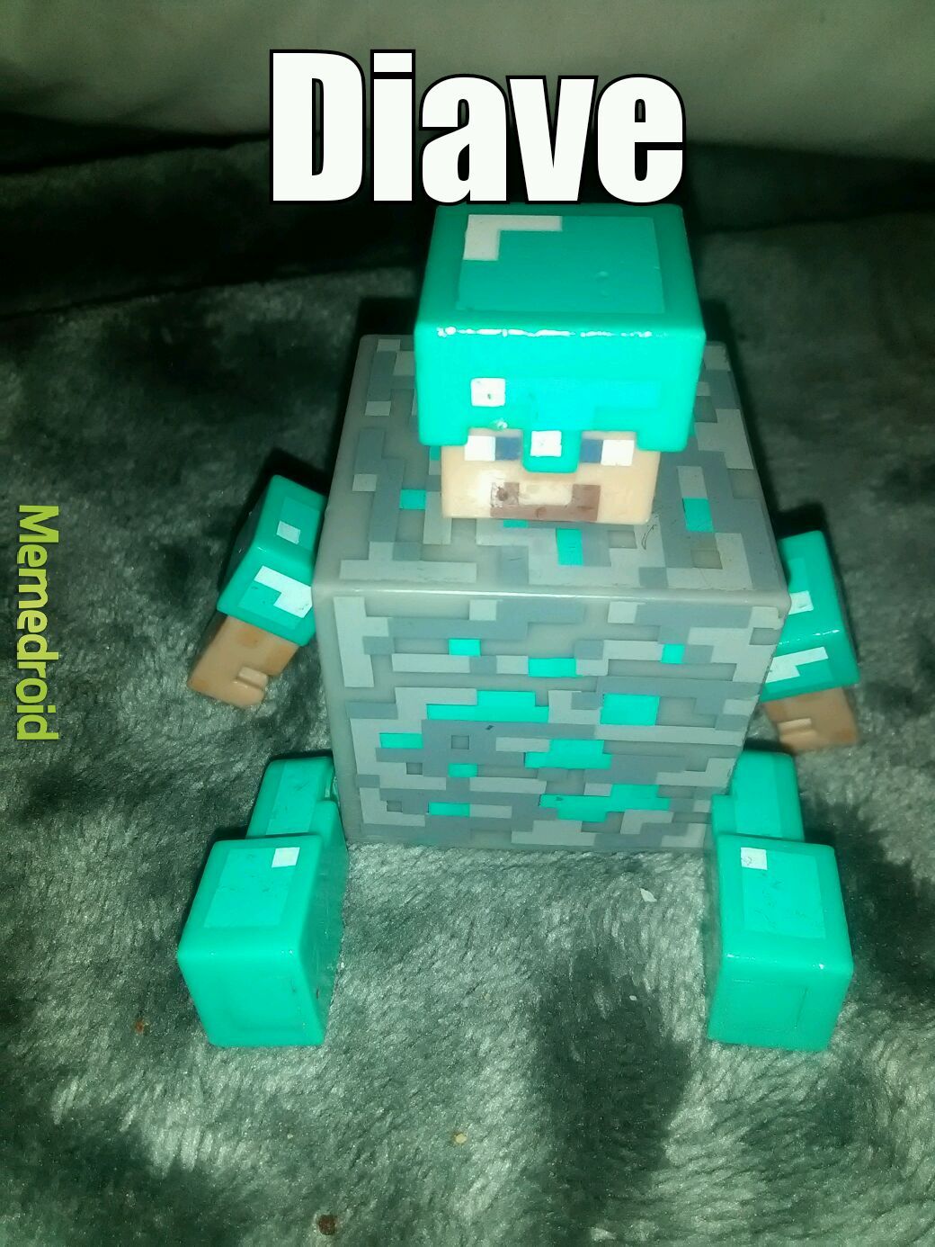 Original creado con un muñeco de Minecraft - meme