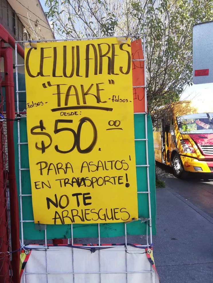 Solo en CDMX :yaoming: - meme