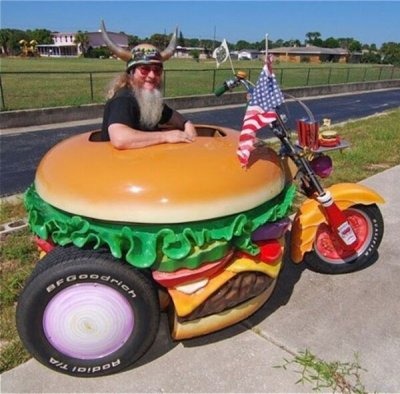You don't need a lisence to drive a burger - meme