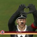 Este Adolf...
