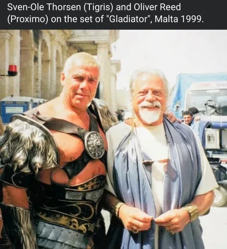 Gladiator bros behind the scenes, Malta 1999 - meme