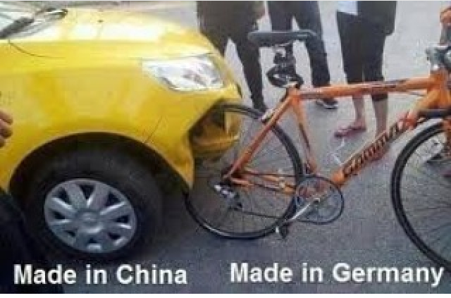 Ou autre hypothèse valable the vélo is made by NOKIA - meme