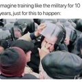 "Imagina treinar como militar por 10 anos pra isso acontecer"