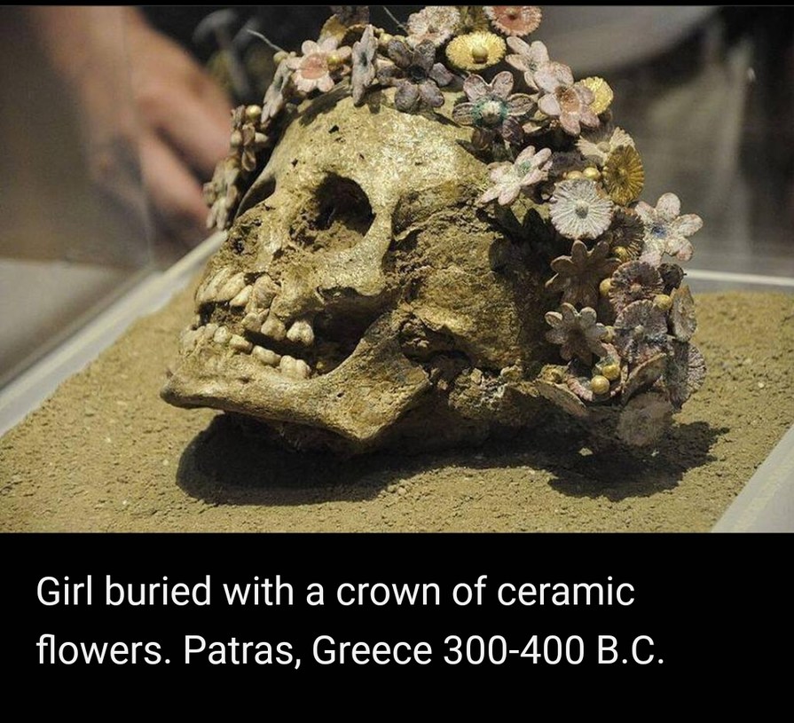 Ancient Greek goth girl - meme
