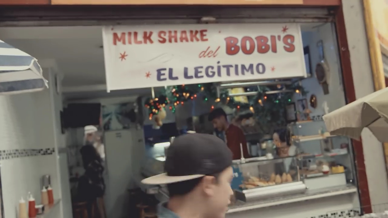 Isso é a mc donalds vendendo o milkshake de ovomaltine - meme