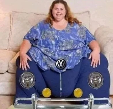 Cuando estas construida como un volkswagen - meme