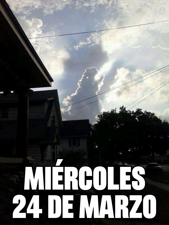 Godzilla se encuentra hasta en las nubes... - meme