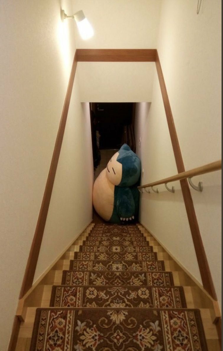 Memedroider atrapado en escaleras