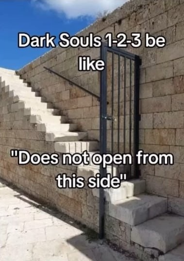 Dark Souls y sus puertas malditas otra vez - meme