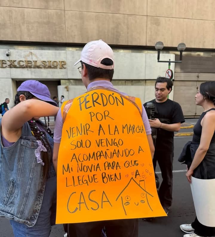 Cada vez hay gente que pierde el sentido común. - meme