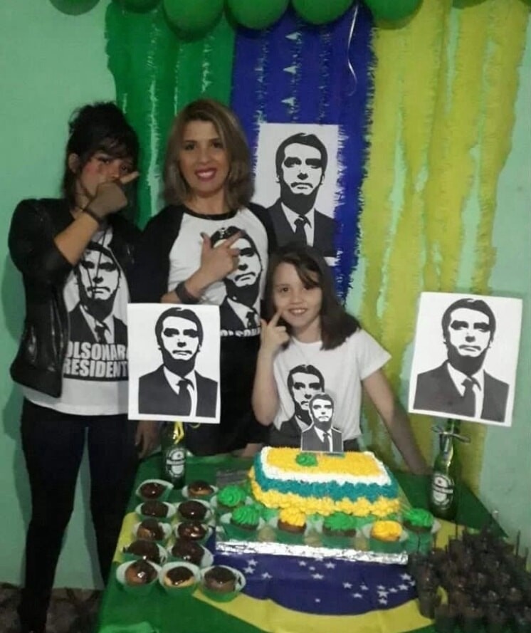 Cada dia mais patriota - meme