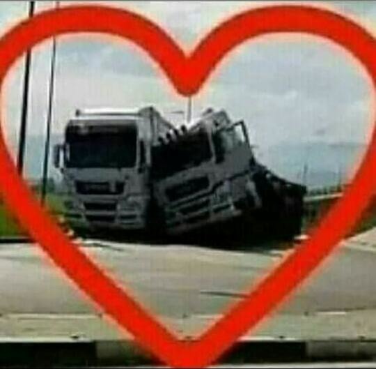 Truck love <3 - meme