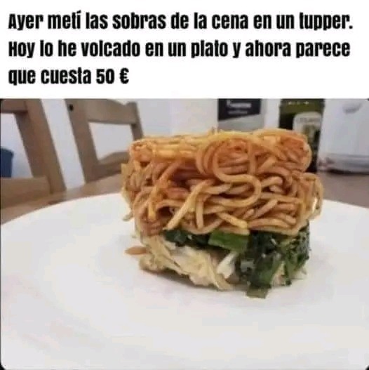 Fino plato de espaguetis - meme