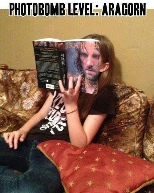 Aragorn photobomb - meme