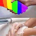 Lávate siempre las manos de ensuciarte con kk :lol: :trollface: