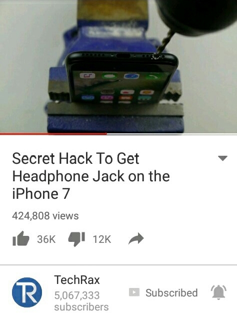 Hack secreto para conexión Jack en IPhone 7 - meme