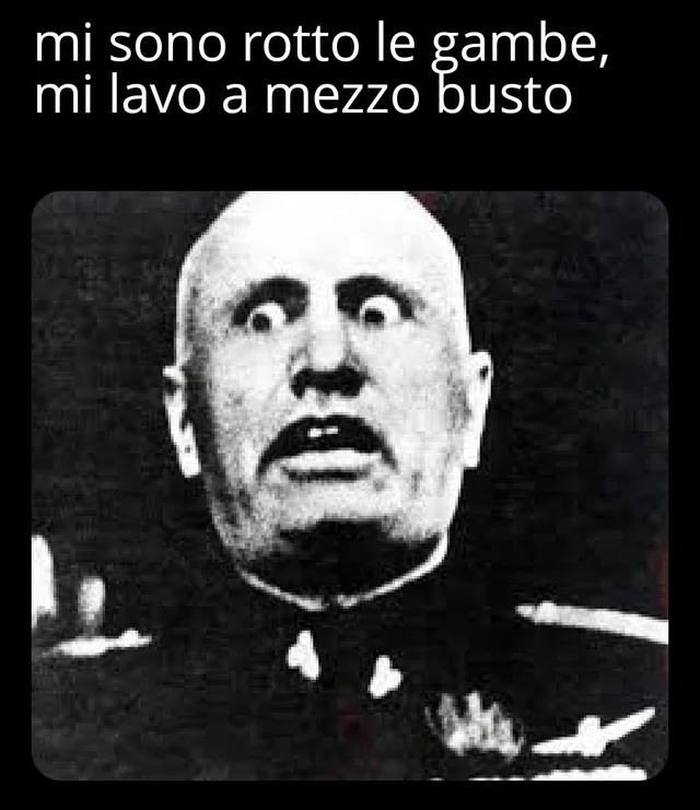 A pezzi - meme