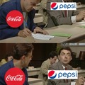 Pepsi tentando descobrir a fórmula da Coca-Cola