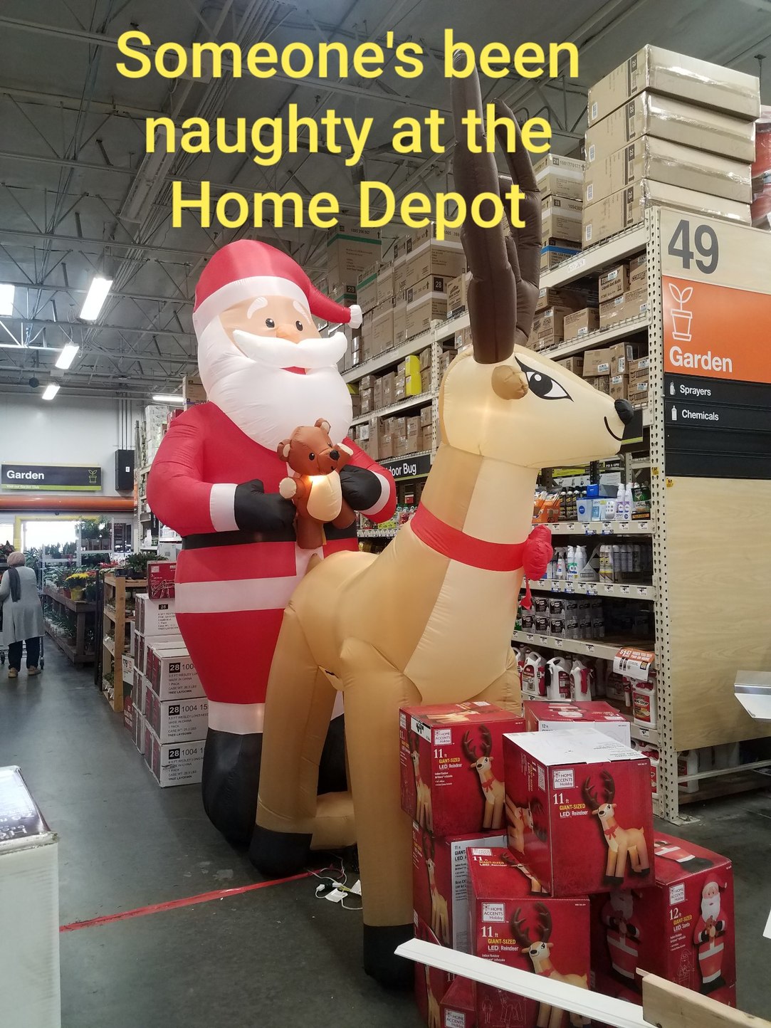 Reindeer Hub. "Santa's Hard at work" - meme