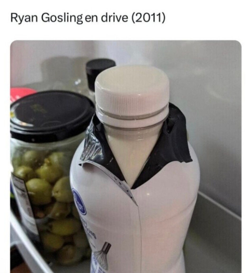 Ryan Gosling en Drive, pero versión que no maneja ni bici - meme