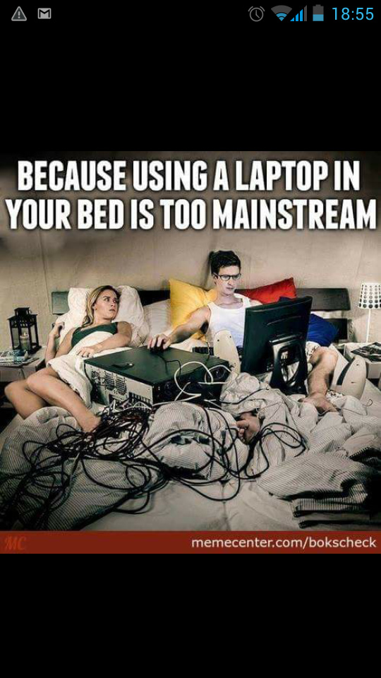 Laptop=noob - meme