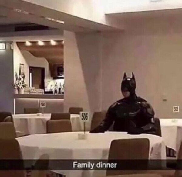 Batman de comida familiar - meme