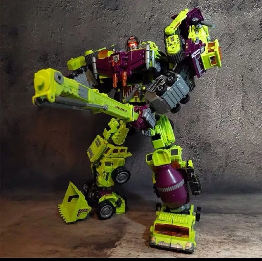Defistators' crane is almost the size of his body - meme