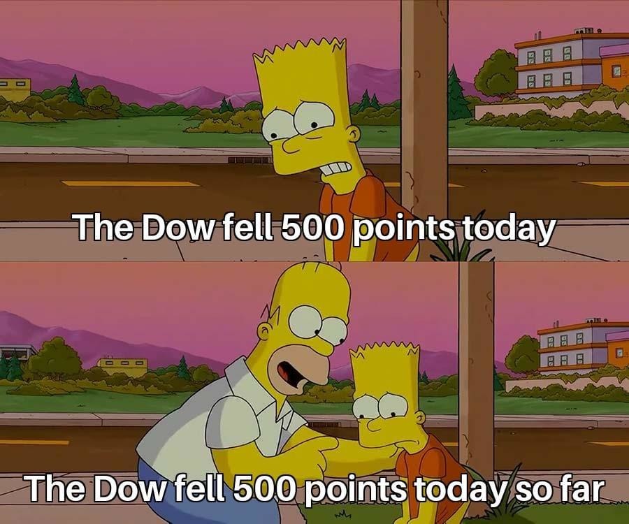 Dow dropped 500 and it’s not done falling - meme