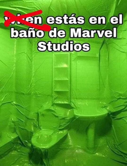 El baño de Marvel studios - meme