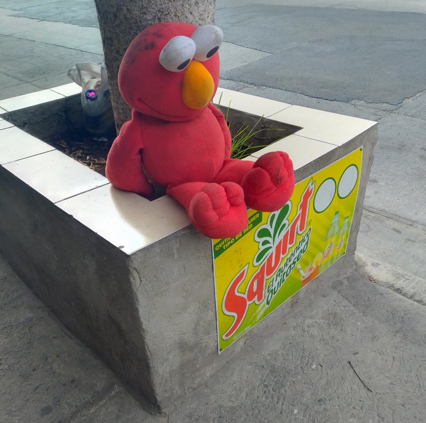 Elmo está triste :( - meme