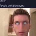 Gente con ojos azules