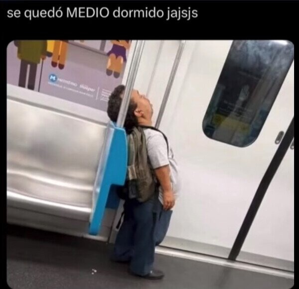 se echó una siestecita en modo demo - meme