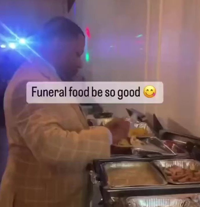 Comida de funeral - meme