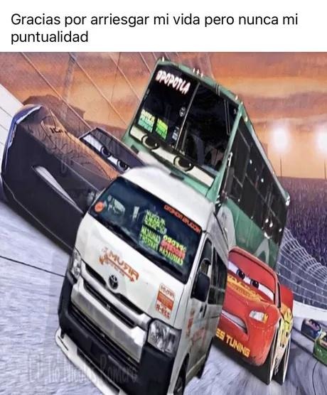 arriesgo mi vida pero jamás llego tarde - meme