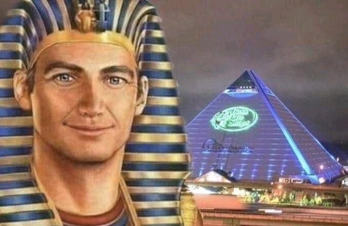 Me: mom can we get ancient Egyptians? Mom: no we have ancient Egyptians at home. ancient Egyptians at home : - meme