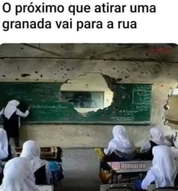 Escola árabe - meme