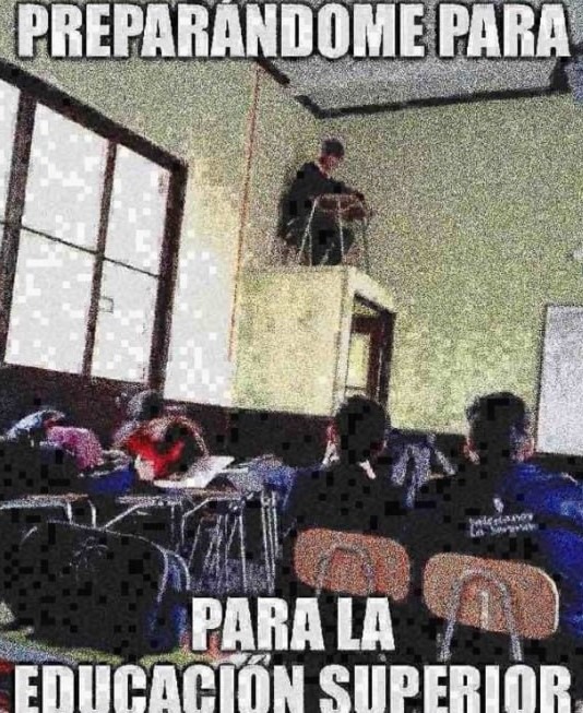 Preparándome para la emigración superior - meme