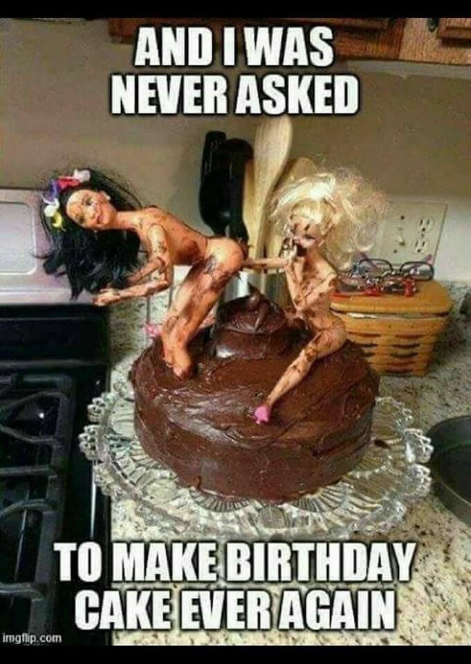 2 girls on one cake - meme