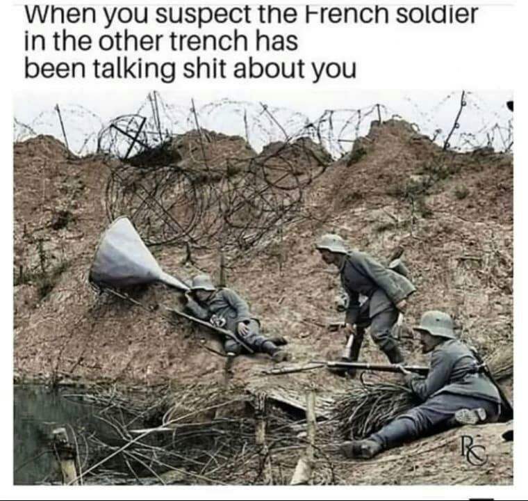 Quand tu suspectes les soldats français de dire de la merde sur toi - meme