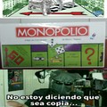 Si "Monopolio" esta en español... por qué dice "Go"